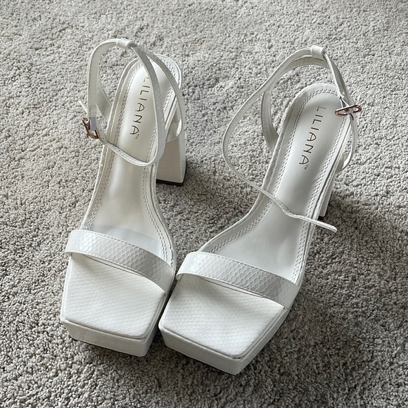 Chunky platform heels - Picture 2 of 4